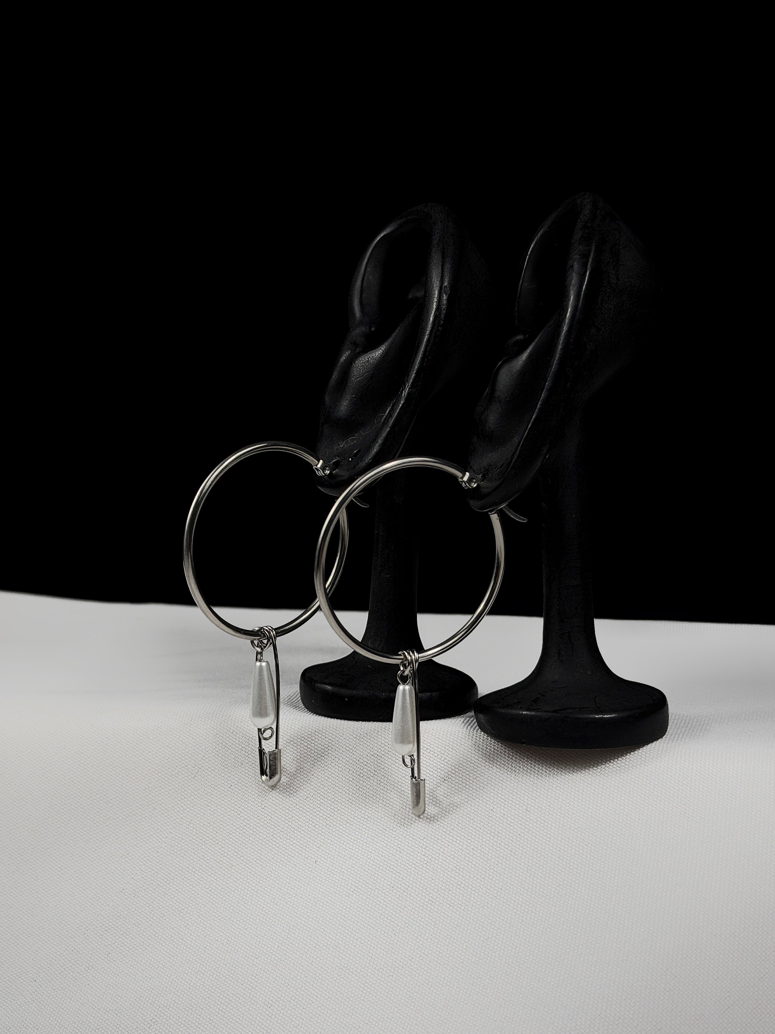 Paire de boucles d’oreilles argenté