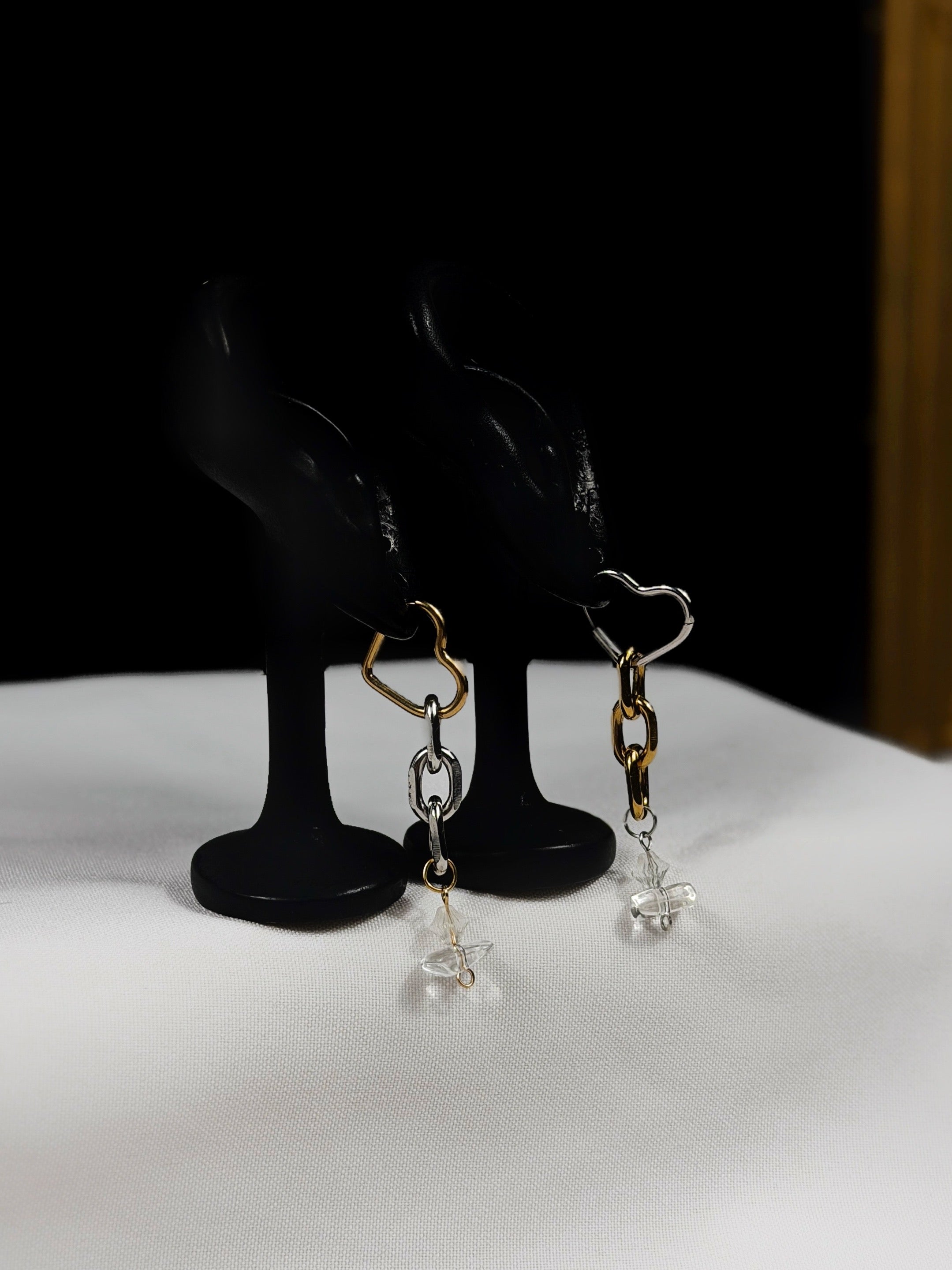 Paire de boucles d’oreilles mix dorés et argentés
