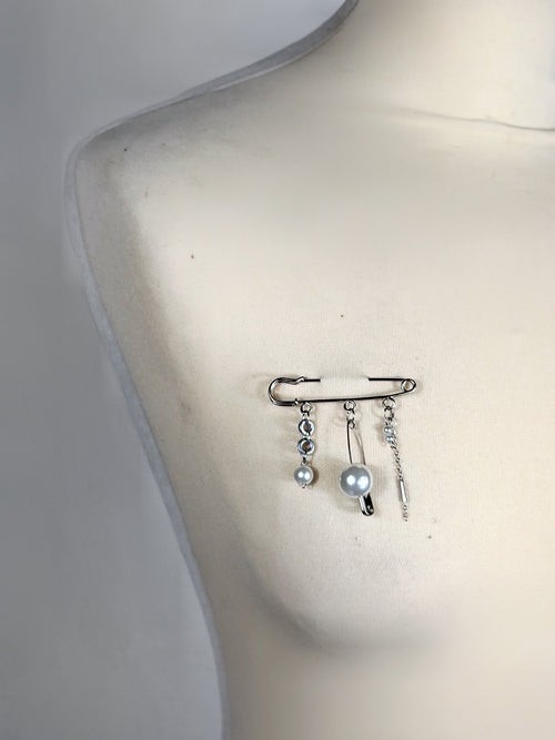 Broche argenté