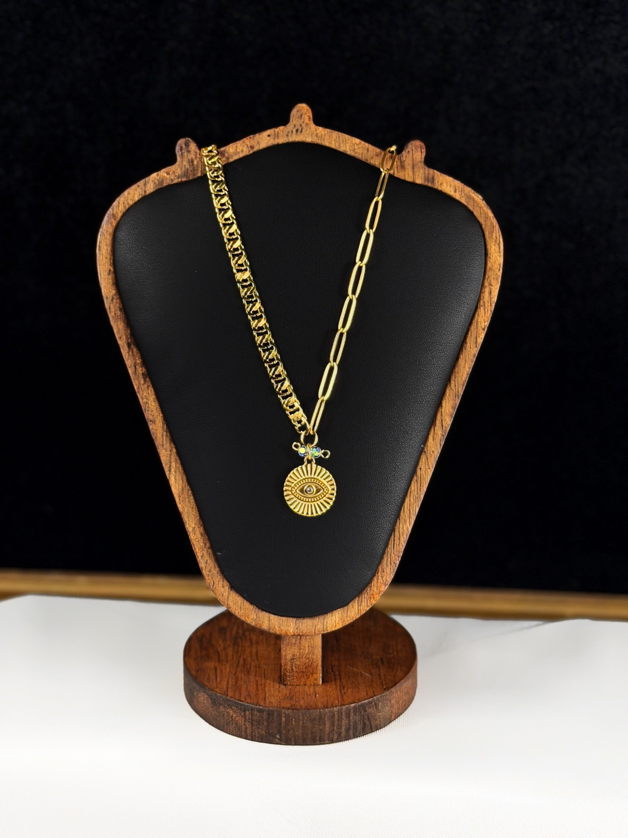 Collier doré