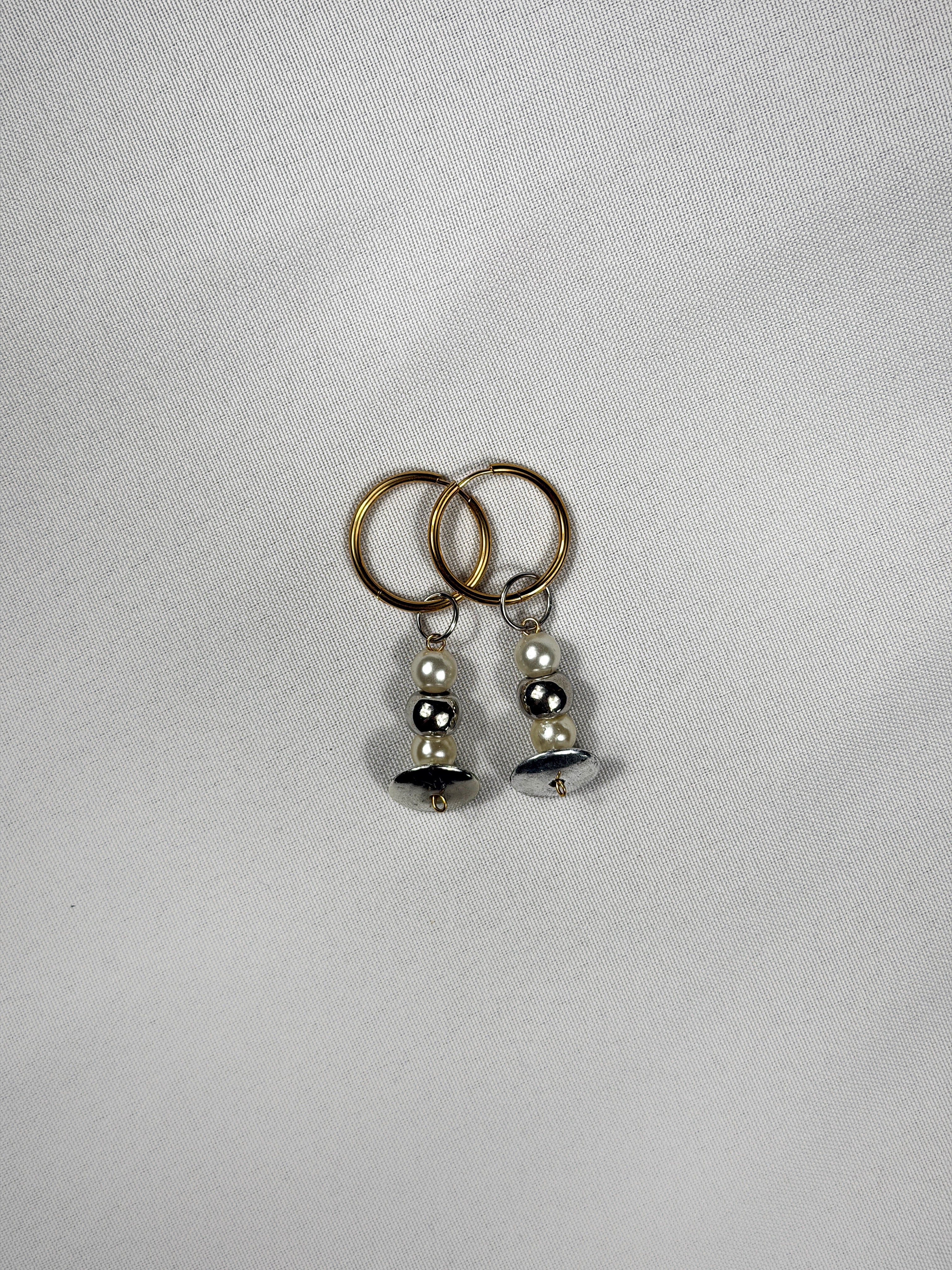 Paire de boucles d’oreilles mix doré & argenté