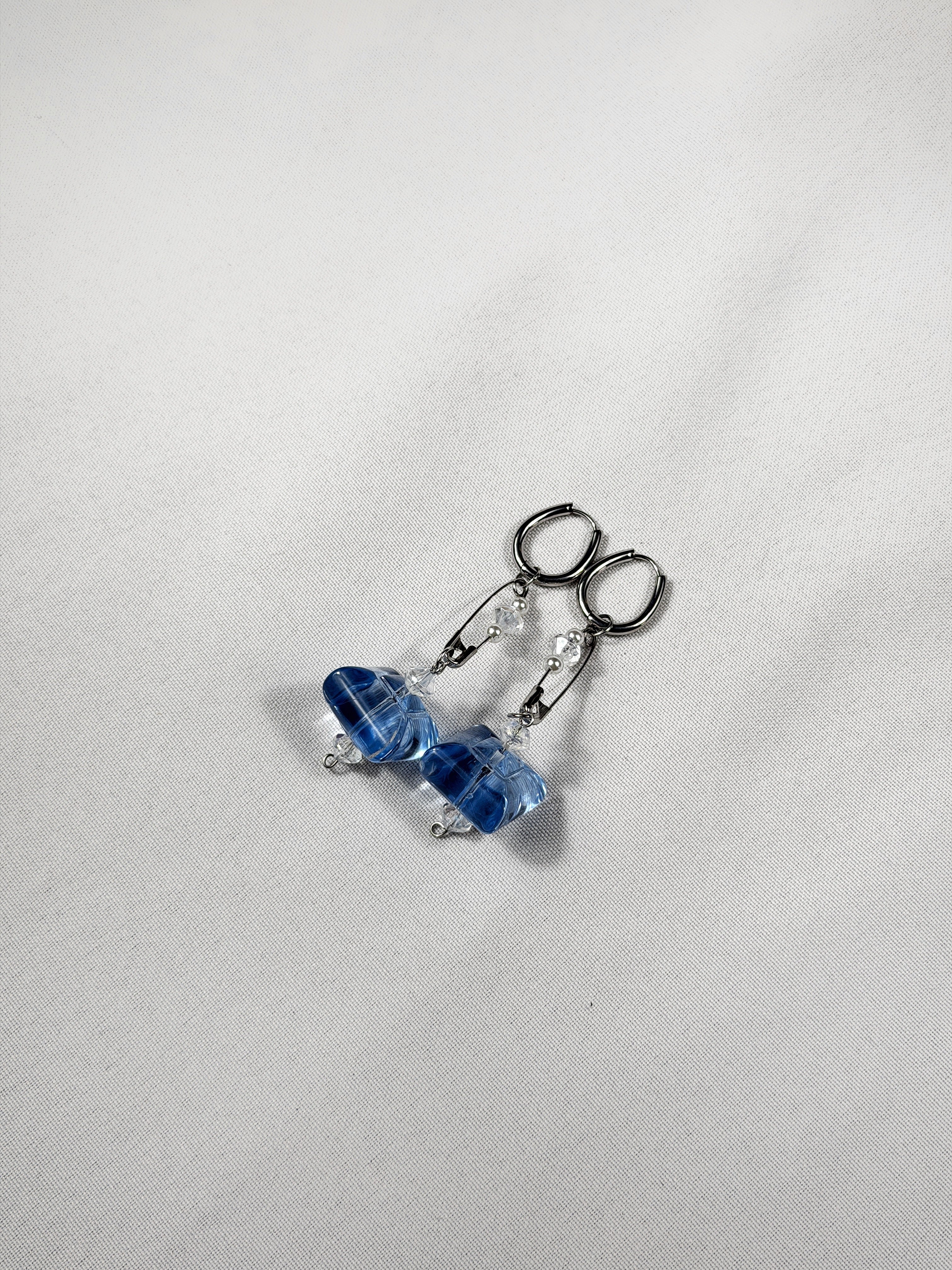 Paire de boucles d’oreilles argenté