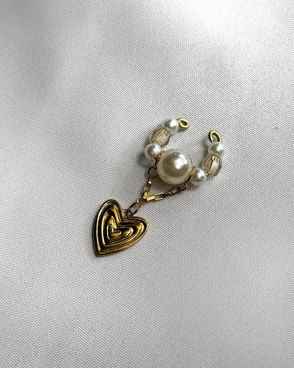 Earcuff doré à perles