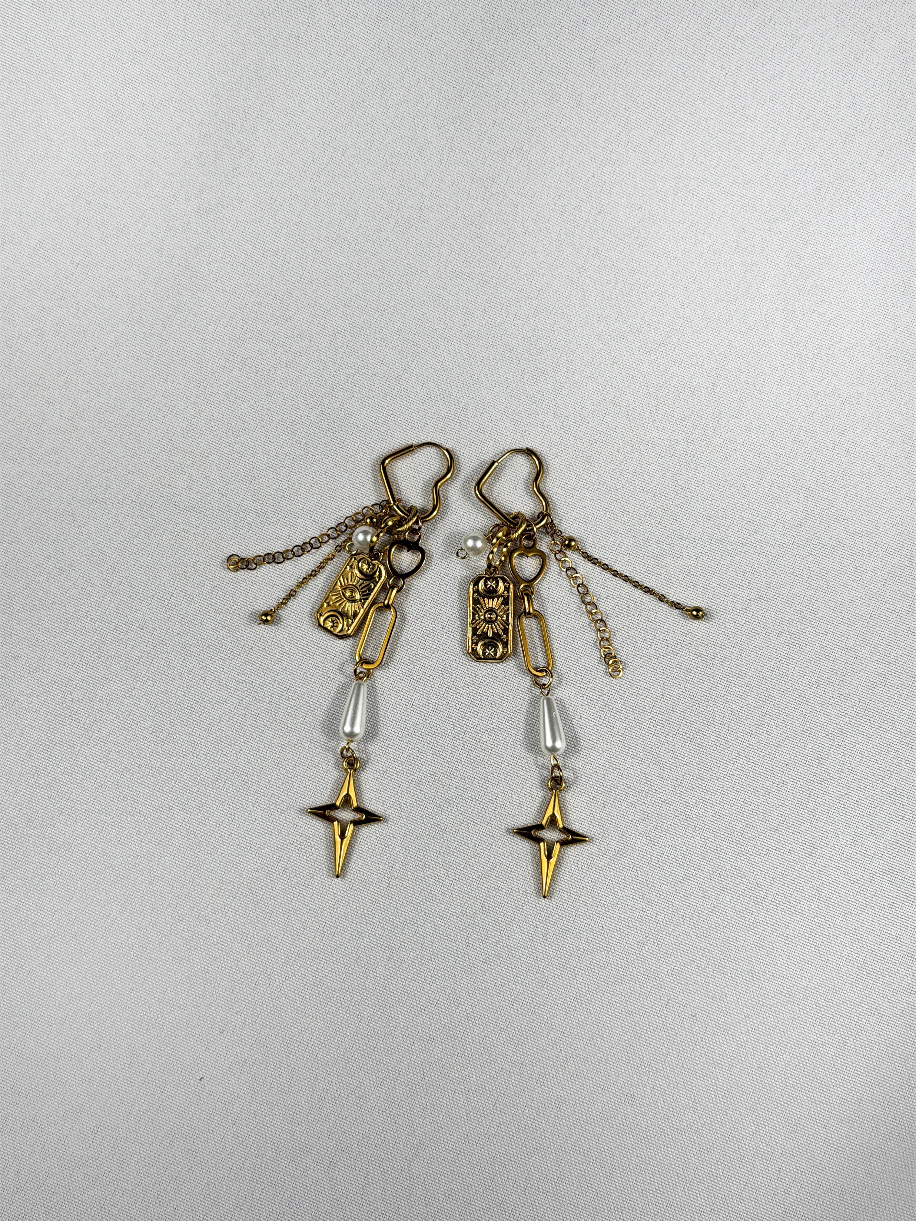 Paire de boucles d’oreilles doré