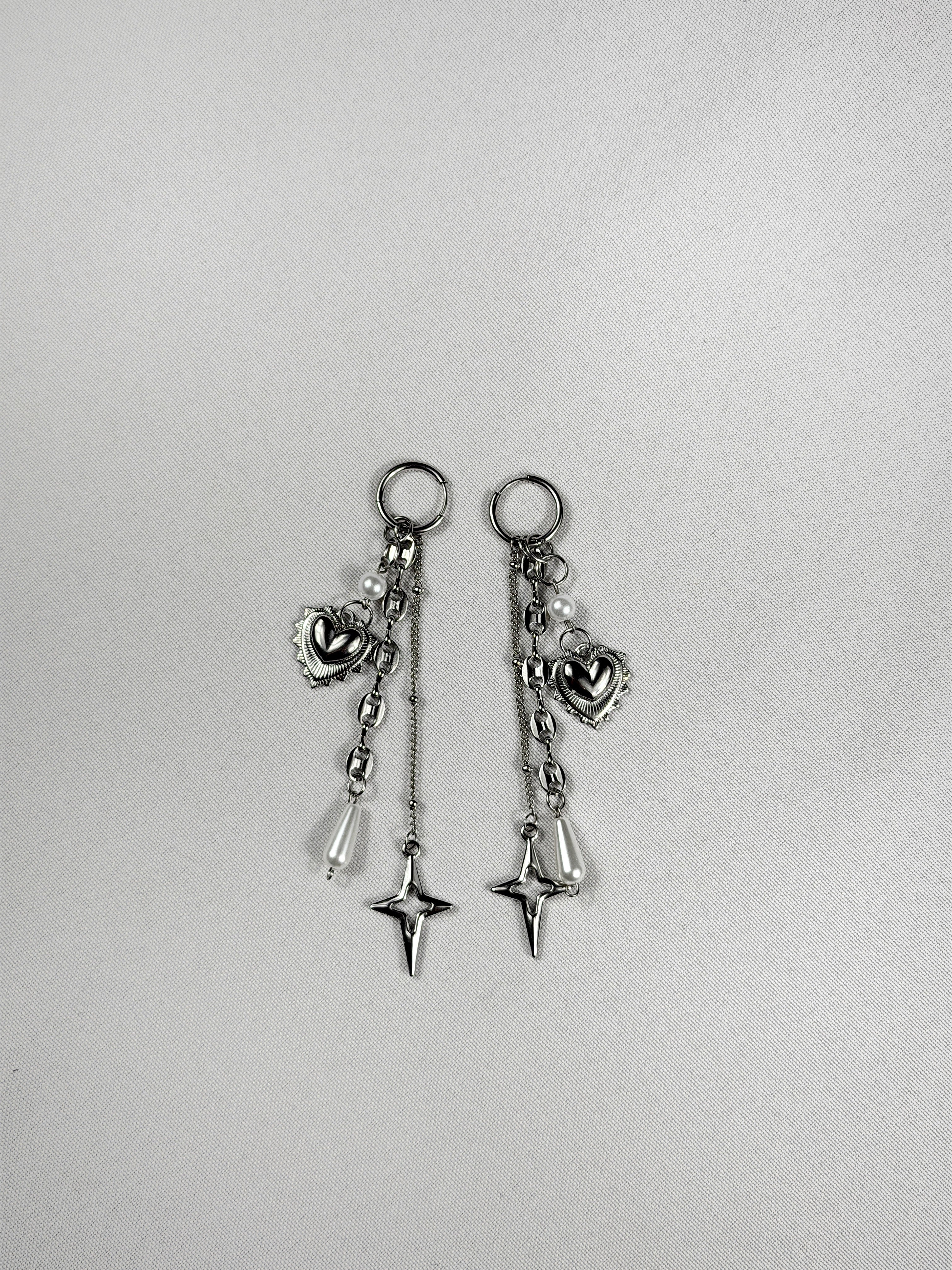 Paire de boucles d’oreilles argenté