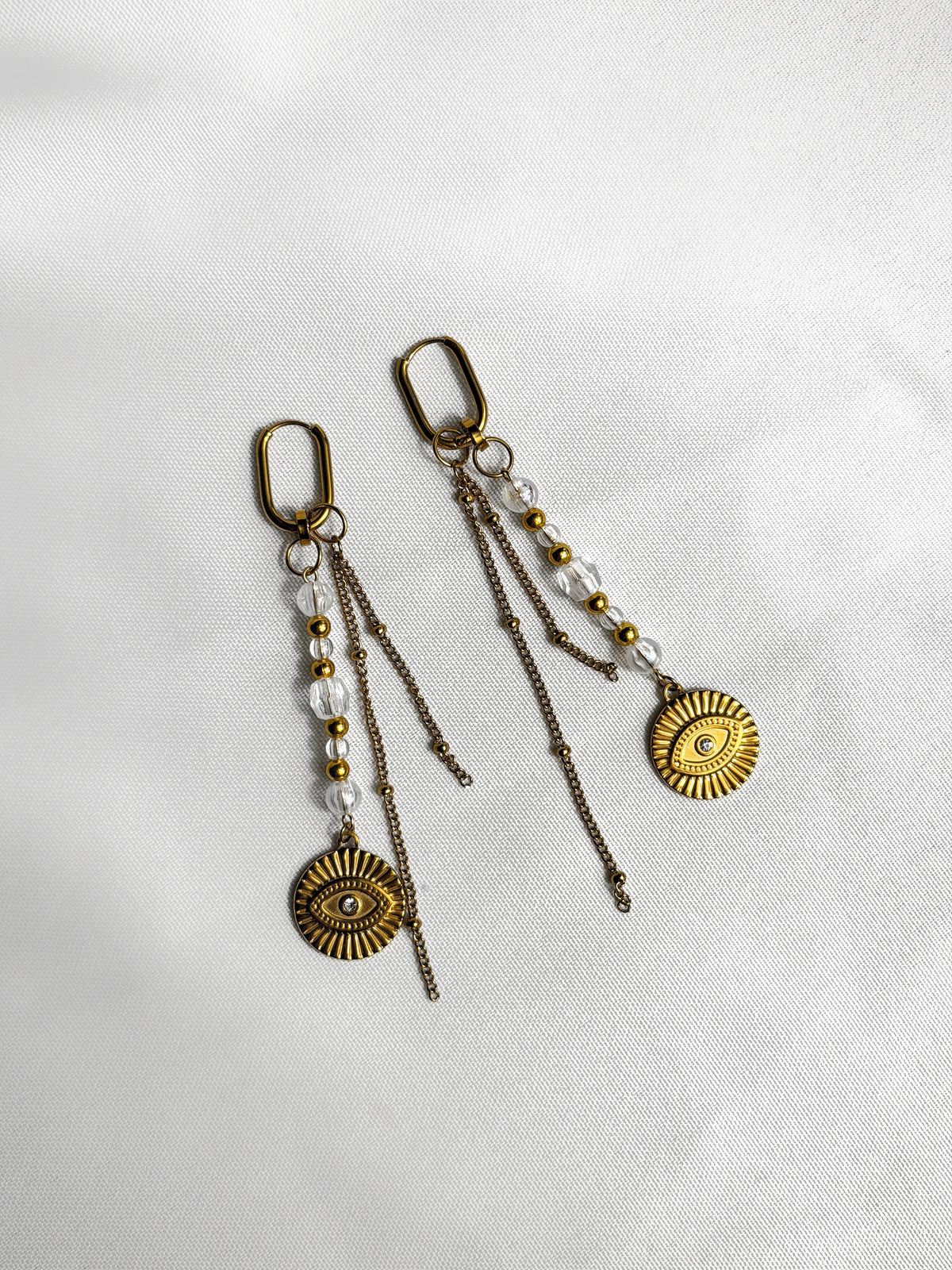 Paire de boucles d’oreilles doré