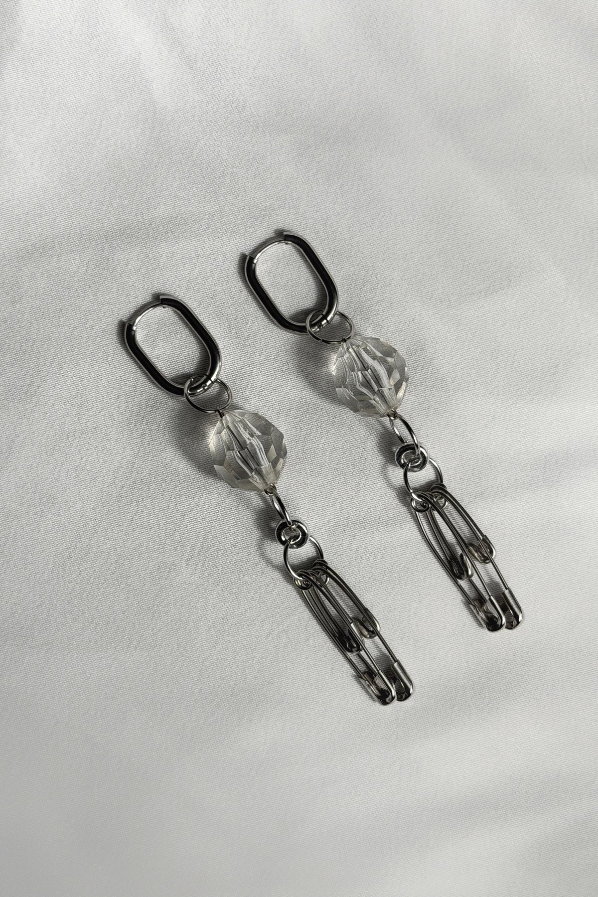 Paire de boucles d’oreilles argenté
