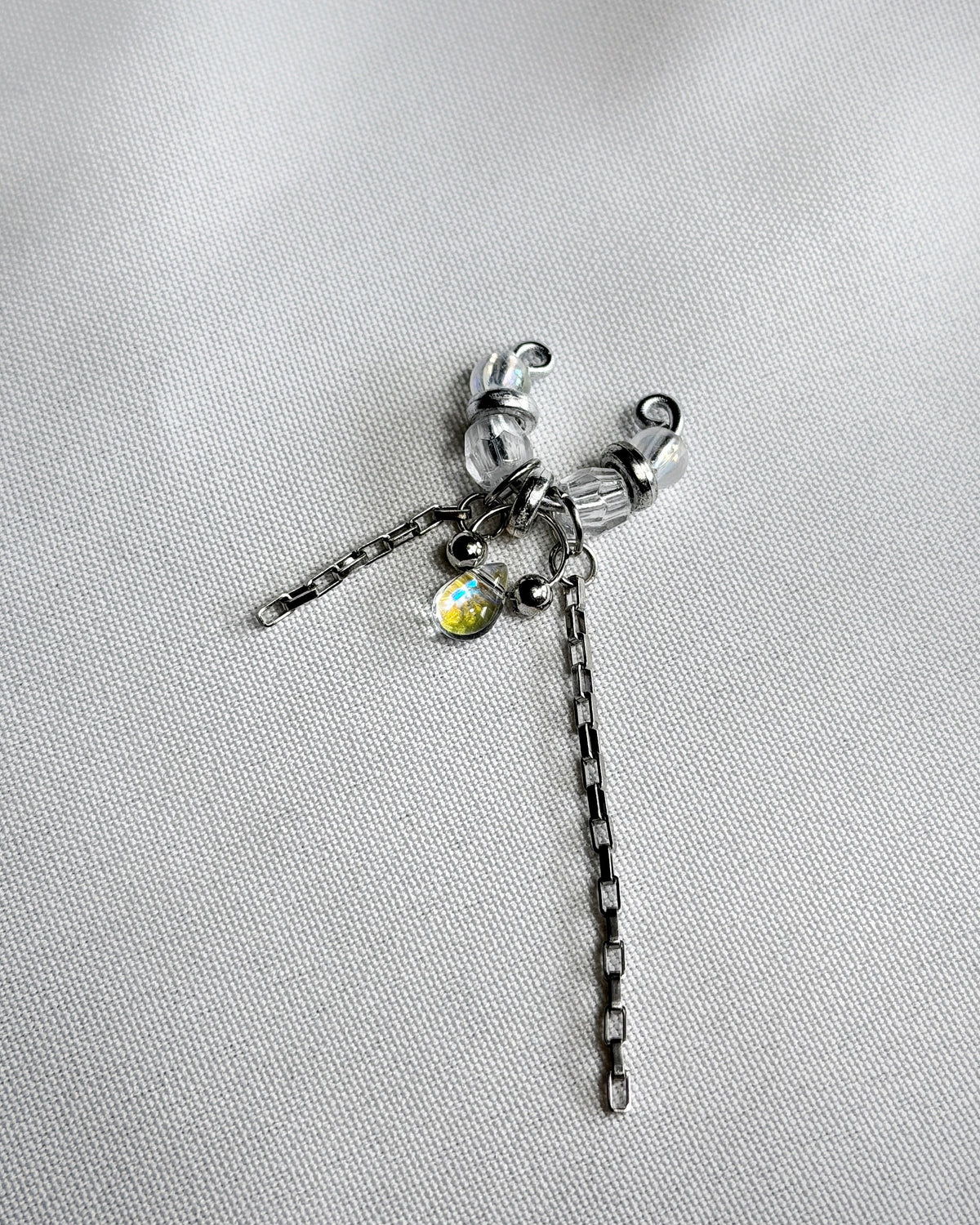Earcuff argenté à perles