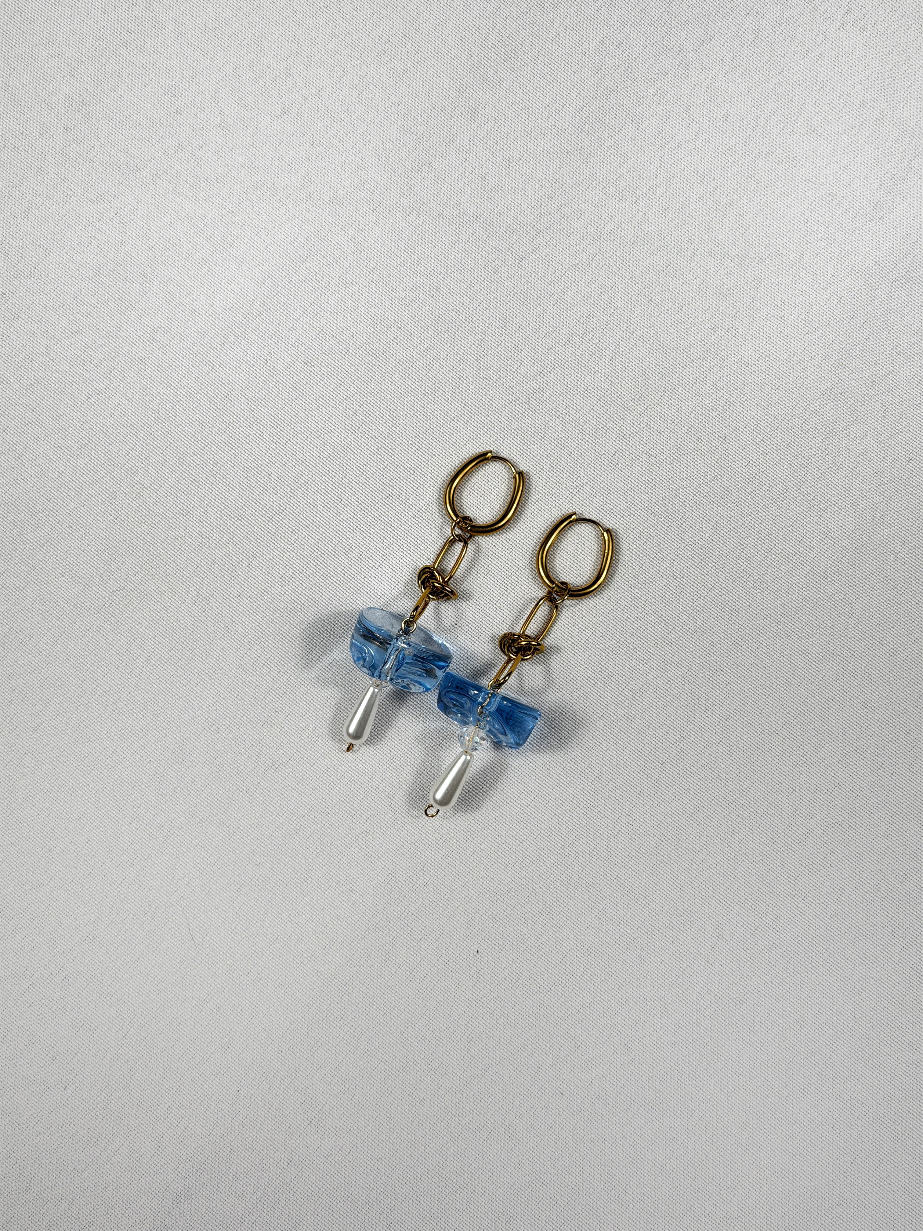 Paire de boucles d’oreilles doré