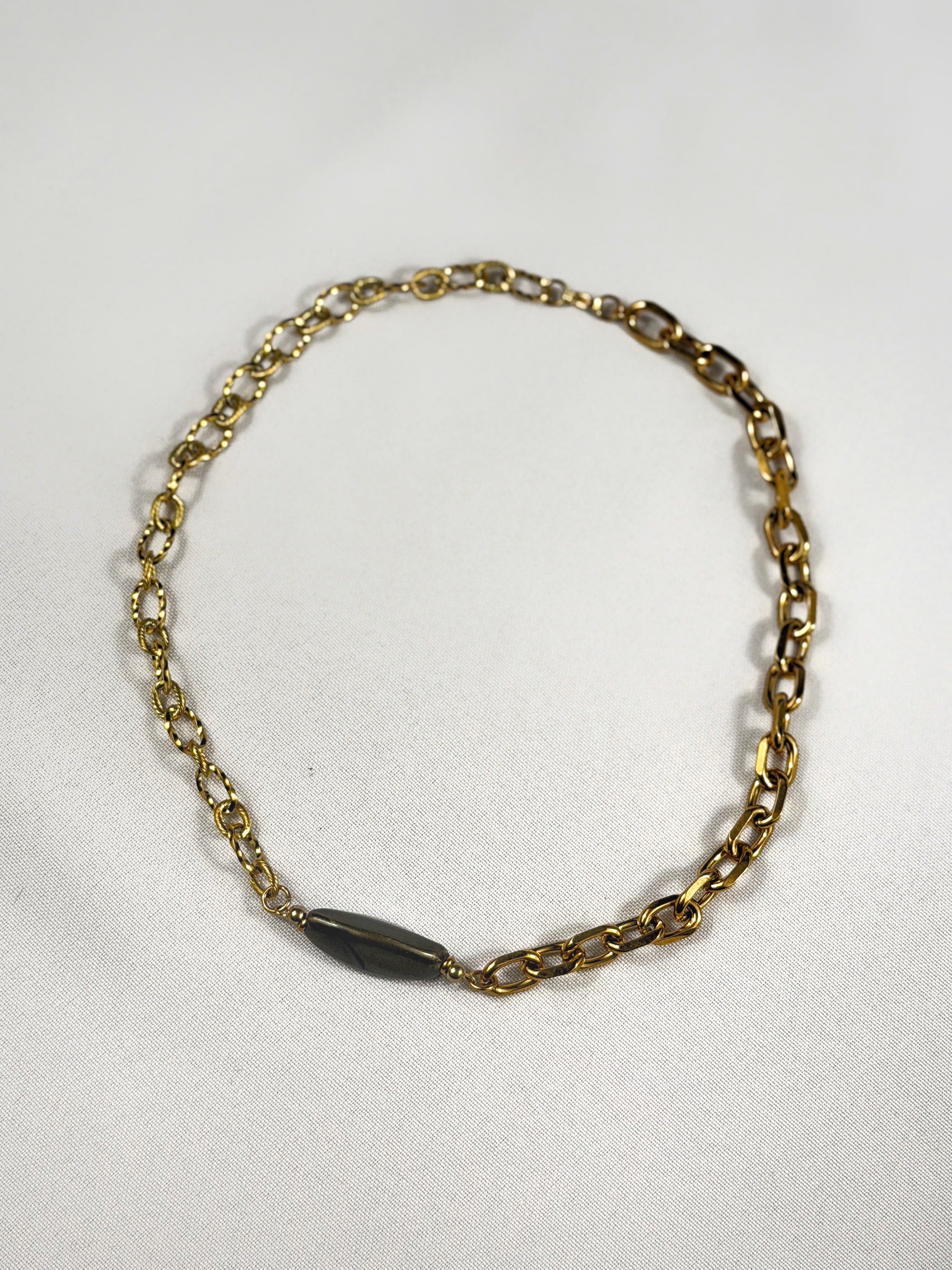 Collier doré